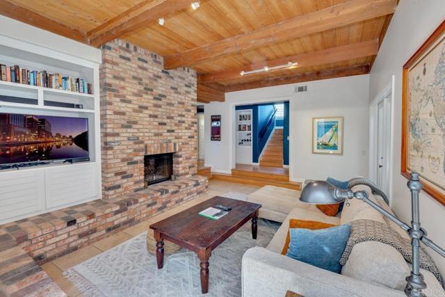 Detail Gallery Image 14 of 33 For 406 N Acacia Ave, Solana Beach,  CA 92075 - 3 Beds | 2 Baths