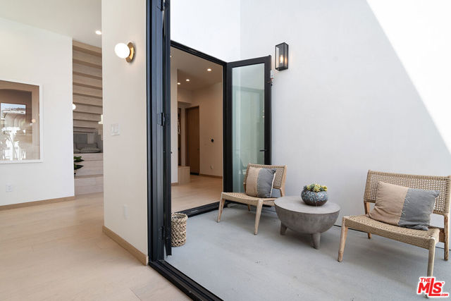 22616 Hatteras Street, Woodland Hills CA: https://media.crmls.org/mediaz/b995104f-d624-4d7f-aafa-4bec2c355ce8.jpg