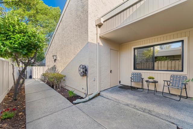 2496 Golf Links Circle, Santa Clara CA: https://media.crmls.org/mediaz/b995bd4d-61cc-4598-b8da-2c1025ab3370.jpg