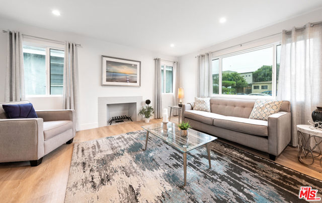12034 Alberta Drive, Culver City CA: https://media.crmls.org/mediaz/b996b3e8-dd12-4fe1-a0f2-582b9dfd93a9.jpg