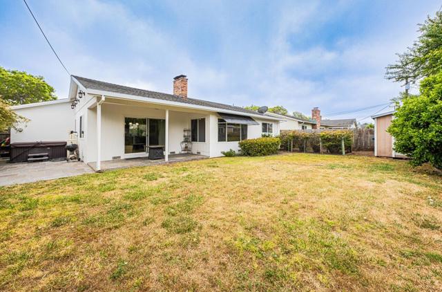 914 Junipero Way, Salinas CA: https://media.crmls.org/mediaz/b997bef9-bb70-4b0a-a6e3-4c0841d5cd57.jpg