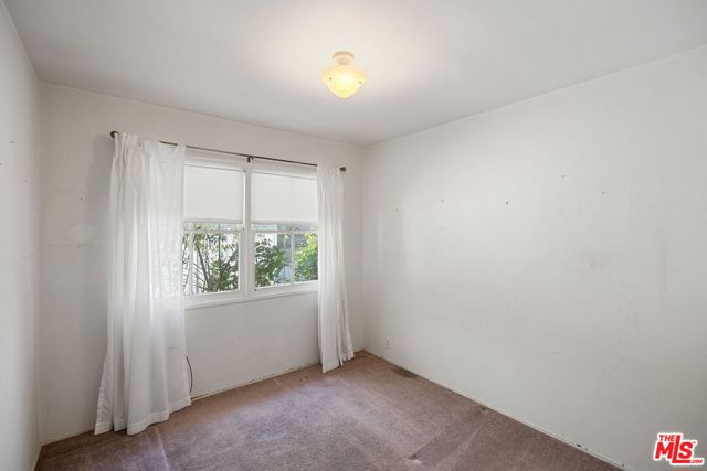 2725 Midvale Avenue, Los Angeles CA: https://media.crmls.org/mediaz/b99800e8-fbd3-4df2-9120-e38d2d11d1c9.jpg