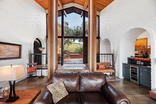 32423 Womsi Rd, Pauma Valley CA: https://media.crmls.org/mediaz/b99855bc-963d-4757-800e-550ea0907a18.jpg