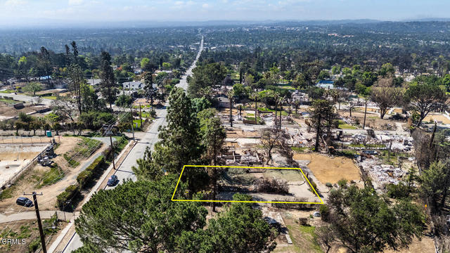 600 McWilton Place, Altadena CA: https://media.crmls.org/mediaz/b9991dcf-ef0e-4672-99fb-2149d95d1bd8.jpg