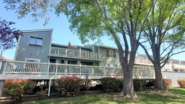 3467 Pinewood Terrace, Fremont CA: https://media.crmls.org/mediaz/b99959b0-cb74-488f-b87e-784a572dd096.jpg