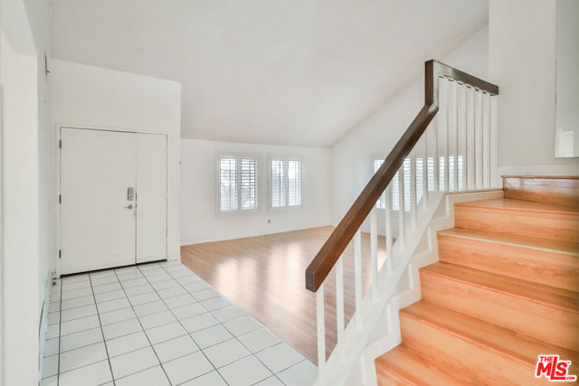 768 Aileen Street, Camarillo CA: https://media.crmls.org/mediaz/b9995c8b-a87d-431b-b70d-f9c82042d525.jpg