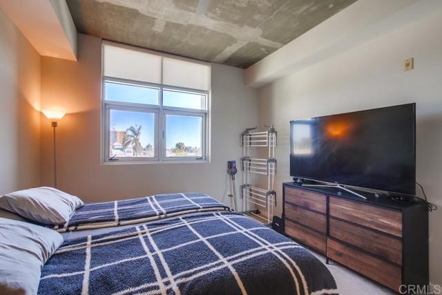 3740 Park Boulevard, San Diego CA: https://media.crmls.org/mediaz/b99a0364-3ac7-482c-a5ef-2267047fb3a4.jpg