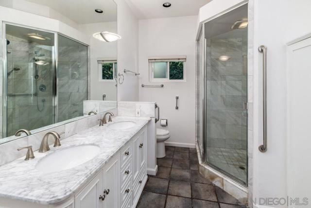 8686 Cliffridge Ave., La Jolla CA: https://media.crmls.org/mediaz/b99a84a5-edb2-4d7b-877b-620b82f064b8.jpg