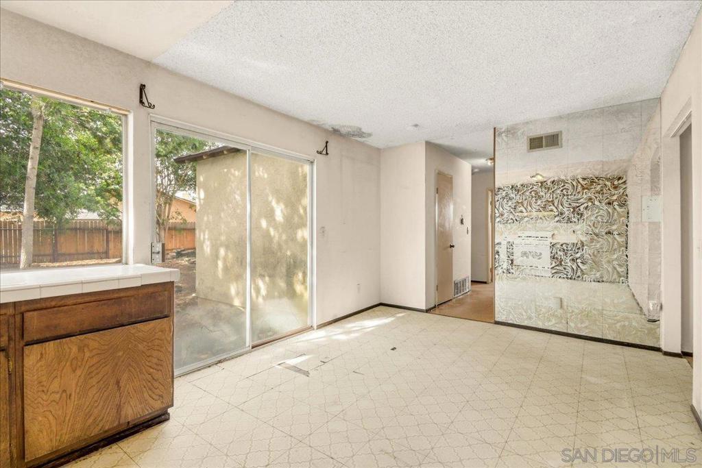 8824 Harlington Drive - photo 14
