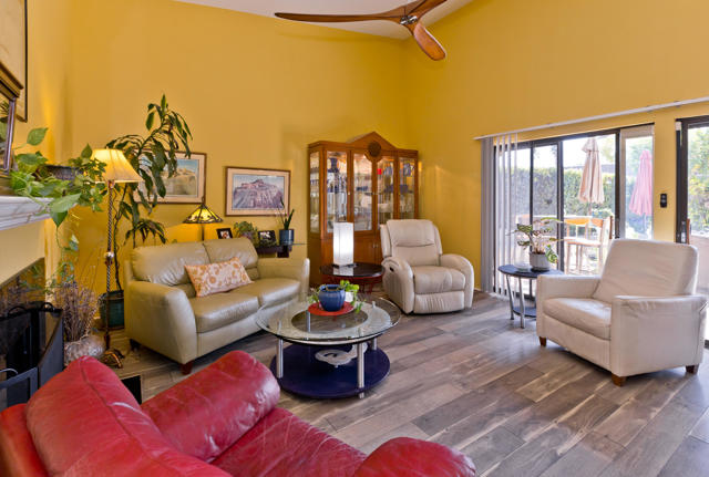 1291 Tiffany N Circle, Palm Springs CA: https://media.crmls.org/mediaz/b99be578-d410-4f48-98d7-9a779beab84b.jpg