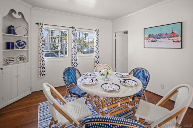 1506 5Th St, Coronado CA: https://media.crmls.org/mediaz/b99c158a-6654-4a5c-9adc-3f50346a7818.jpg
