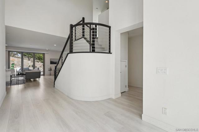 5970 Shaw Lopez Row, San Diego CA: https://media.crmls.org/mediaz/b99cde05-bbad-4583-9363-05cfef2aacab.jpg