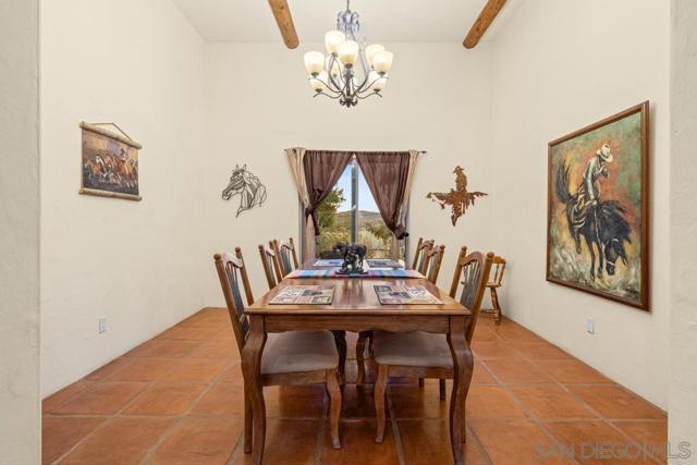 40760 Old Highway 80, Boulevard CA: https://media.crmls.org/mediaz/b99d4cb9-101f-4abd-8be8-b5946f9b9648.jpg