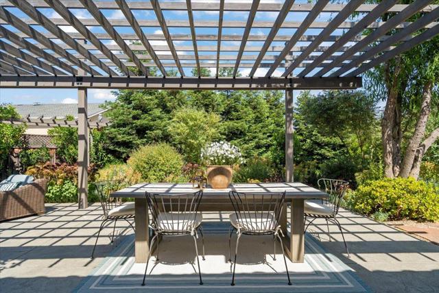 17370 Cesena Court, Morgan Hill CA: https://media.crmls.org/mediaz/b99dcb29-0406-4feb-921a-f247a0842f77.jpg