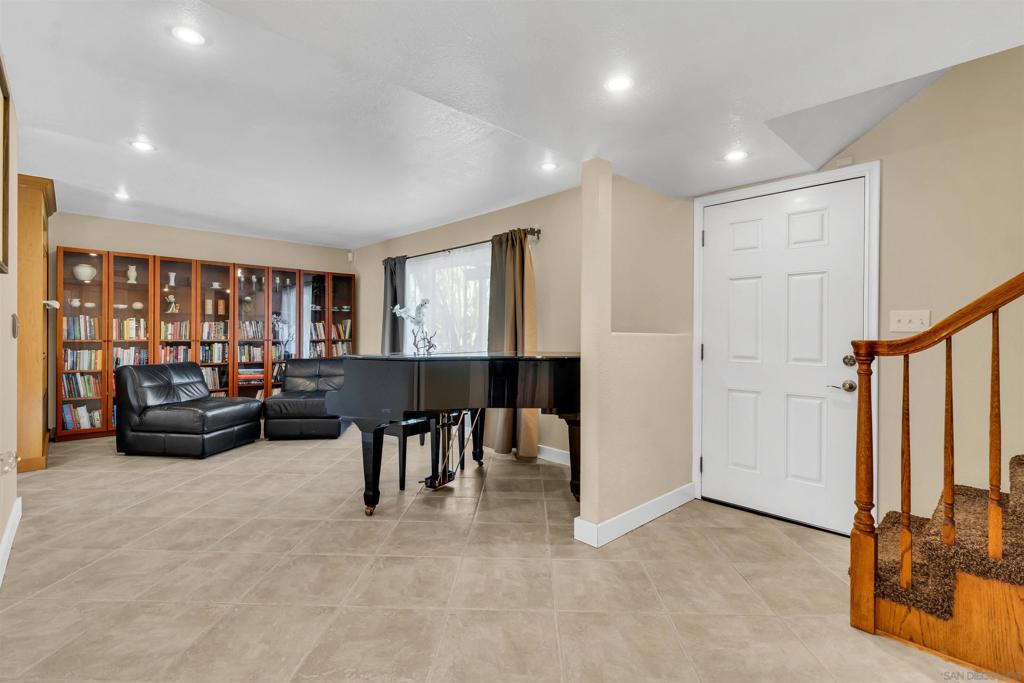 7310 Hamlet Ave. - photo 4