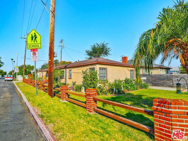 3645 Beethoven Street, Los Angeles CA: https://media.crmls.org/mediaz/b99f6150-0063-45b6-84f7-4d1f131c5293.jpg