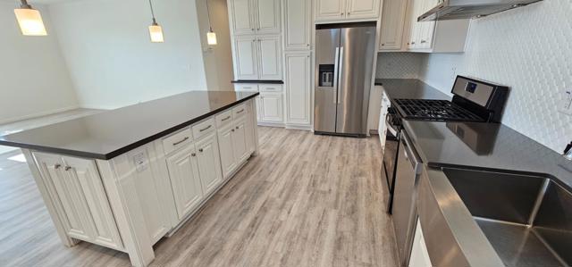 553 Millpond Drive, San Jose CA: https://media.crmls.org/mediaz/b99fd271-7bf9-4941-8ffd-6a7ccda7a24b.jpg