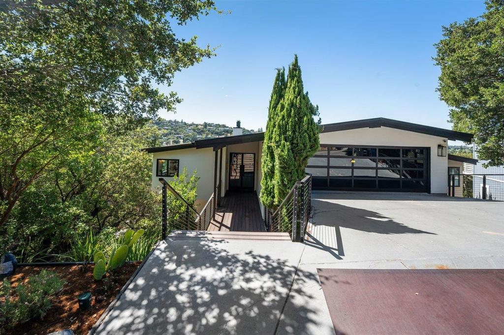 182 Coronado Avenue