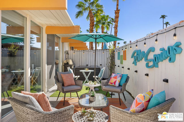 1111 E Palm Canyon Drive, Palm Springs CA: https://media.crmls.org/mediaz/b9a17645-cf79-418b-8165-6714a378df47.jpg