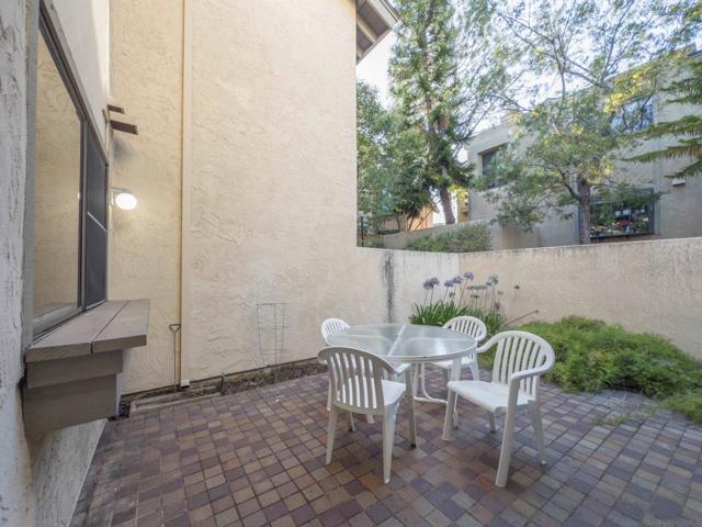 4468 Via Brillante, San Diego CA: https://media.crmls.org/mediaz/b9a2166c-7005-4f71-a7f1-6aa4ad98716f.jpg