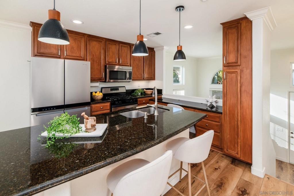 3710 Mykonos Ln - photo 9