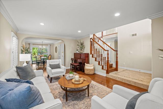 Detail Gallery Image 6 of 52 For 2702 Jacaranda Ave, Carlsbad,  CA 92009 - 5 Beds | 2/1 Baths