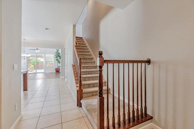 3760 Mirtoon Sea Avenue, Sacramento CA: https://media.crmls.org/mediaz/b9a65fa4-9f57-4ad0-b5b5-85d710f054f2.jpg