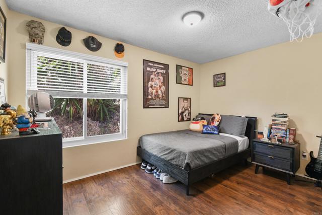 Detail Gallery Image 9 of 14 For 2610 Hillridge Ln, Spring Valley,  CA 91977 - 3 Beds | 2 Baths
