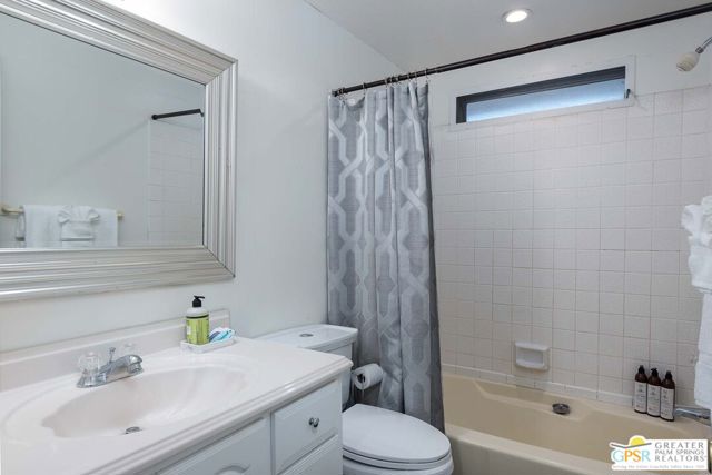 2072 Arnico Street, Palm Springs CA: https://media.crmls.org/mediaz/b9a73afd-16d3-4b44-8bd4-4172770d1432.jpg
