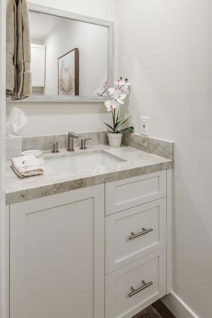 20 W 3rd Avenue, San Mateo CA: https://media.crmls.org/mediaz/b9a7cec0-4e22-4a88-a0f8-13cb6f131208.jpg