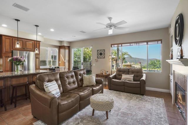 11506 Village Ridge Rd, San Diego CA: https://media.crmls.org/mediaz/b9a7e75c-534c-4bb9-92c8-5e63720ebfcc.jpg