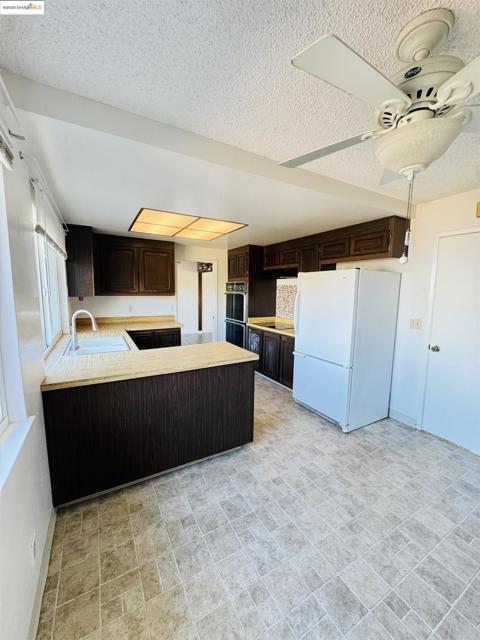 27 Barkley Court, Vallejo CA: https://media.crmls.org/mediaz/b9a80625-e569-40bf-9d98-8ca451062d8f.jpg