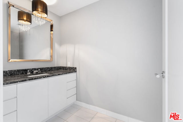 900 W Olympic Boulevard, Los Angeles CA: https://media.crmls.org/mediaz/b9a944b1-5e5a-485c-91d8-4838922f26eb.jpg