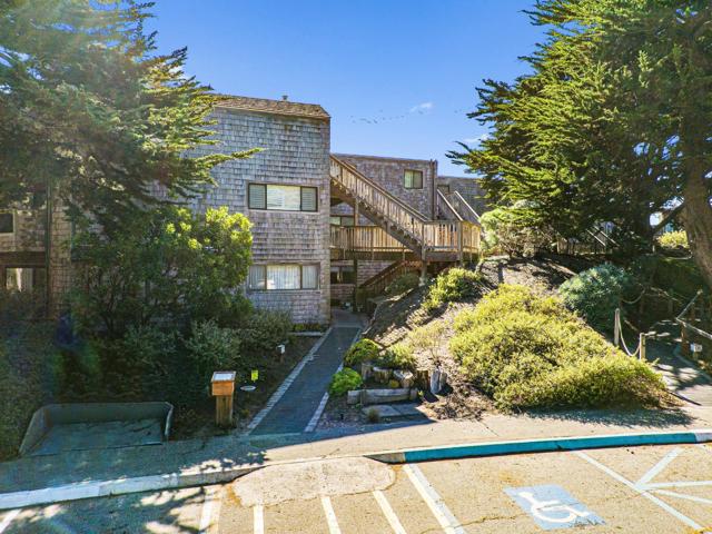 101 Shell Drive, Watsonville CA: https://media.crmls.org/mediaz/b9a987e8-57d3-49e8-bb21-f9df74efab98.jpg