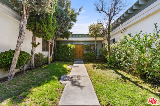 2252 Gloaming Way, Beverly Hills, California 90210, 4 Bedrooms Bedrooms, ,4 BathroomsBathrooms,Single Family Residence,For Sale,Gloaming,24398549