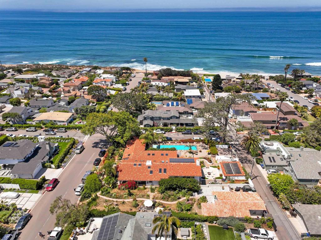 1105 1105 Stratford Ct. Del Mar, CA 92014