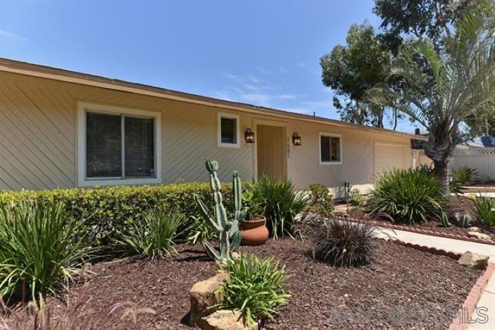 5681 Desert View Drive - photo 3