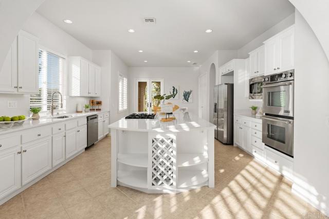 Detail Gallery Image 28 of 58 For 6647 Thrasher Pl, Carlsbad,  CA 92011 - 5 Beds | 4/1 Baths