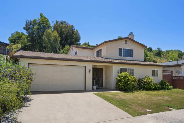5273 Lewison Pl, San Diego CA: https://media.crmls.org/mediaz/b9ad03e2-770b-43cb-bb75-afdccb1e5ebc.jpg