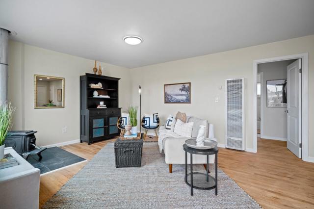 1524 Luxton Street, Seaside CA: https://media.crmls.org/mediaz/b9ad2eb7-a29f-4cd0-95a0-df28334587e9.jpg