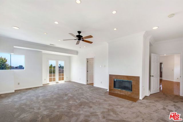 4521 Don Timoteo Drive, Los Angeles CA: https://media.crmls.org/mediaz/b9ad6a86-1804-4abf-87fe-5aad7d0e7da5.jpg