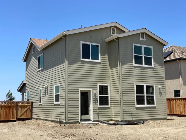 714 Bikle Drive, King City CA: https://media.crmls.org/mediaz/b9ae2ba6-7168-4484-8c4b-df9cbcd8e71d.jpg
