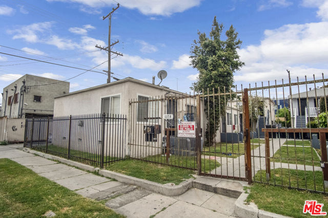 1115 75th Street, Los Angeles, California 90001, ,Multi-Family,For Sale,75th,24391941