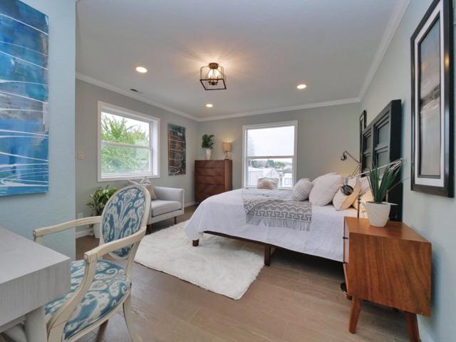 3000 56th Avenue, Oakland CA: https://media.crmls.org/mediaz/b9af3193-0a76-446d-8bbf-bf8c7cd7028f.jpg