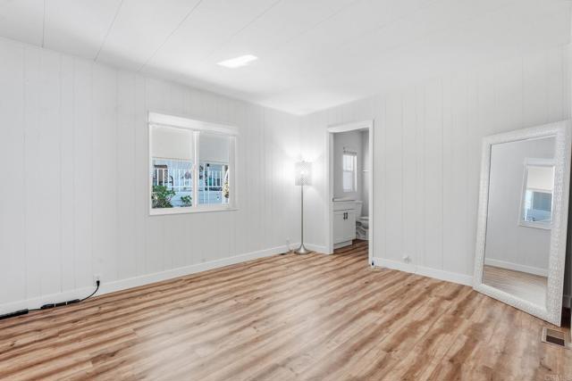 1195 La Moree, San Marcos CA: https://media.crmls.org/mediaz/b9b1e946-5969-4c22-b48d-e062432e5812.jpg