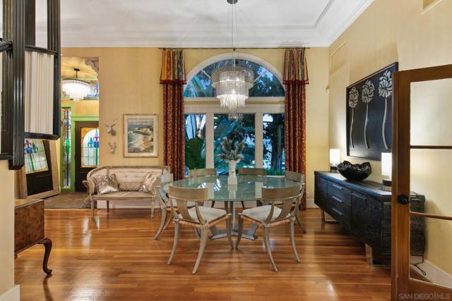 1115 S Mollison Ave, El Cajon CA: https://media.crmls.org/mediaz/b9b27e55-b898-475b-8d48-c0397a7e51c9.jpg