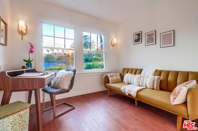 1607 N Vista Street, Los Angeles CA: https://media.crmls.org/mediaz/b9b29cc8-e0ed-48a9-abe7-e900638e0818.jpg