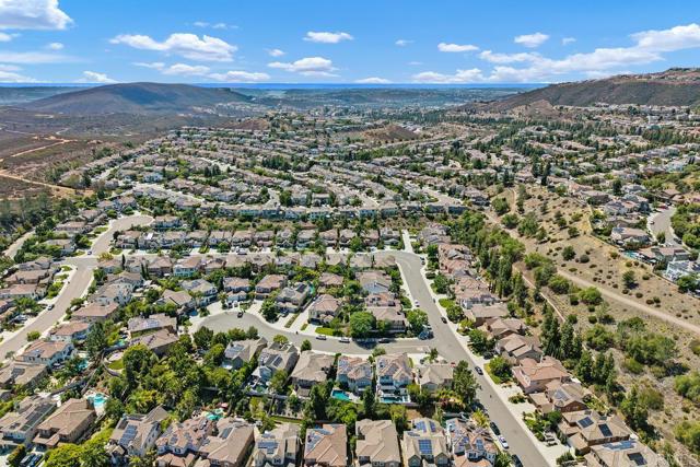 1781 Lemon Tree Court, San Marcos CA: https://media.crmls.org/mediaz/b9b2c486-9e91-48c8-a83d-7b9cdfa94754.jpg