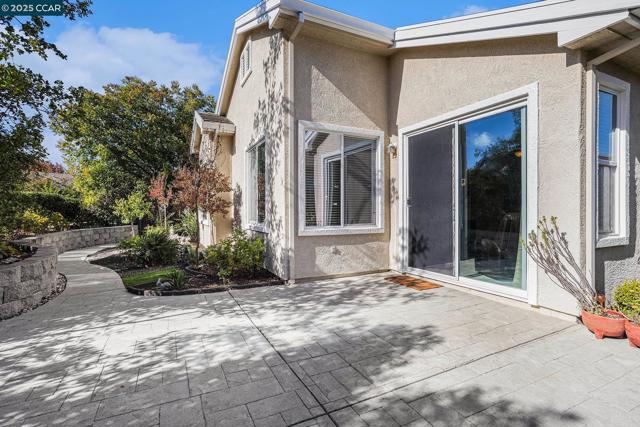 2030 Kent Dr, Brentwood CA: https://media.crmls.org/mediaz/b9b3775c-e0d5-4379-9cb7-bd2f62503eaf.jpg