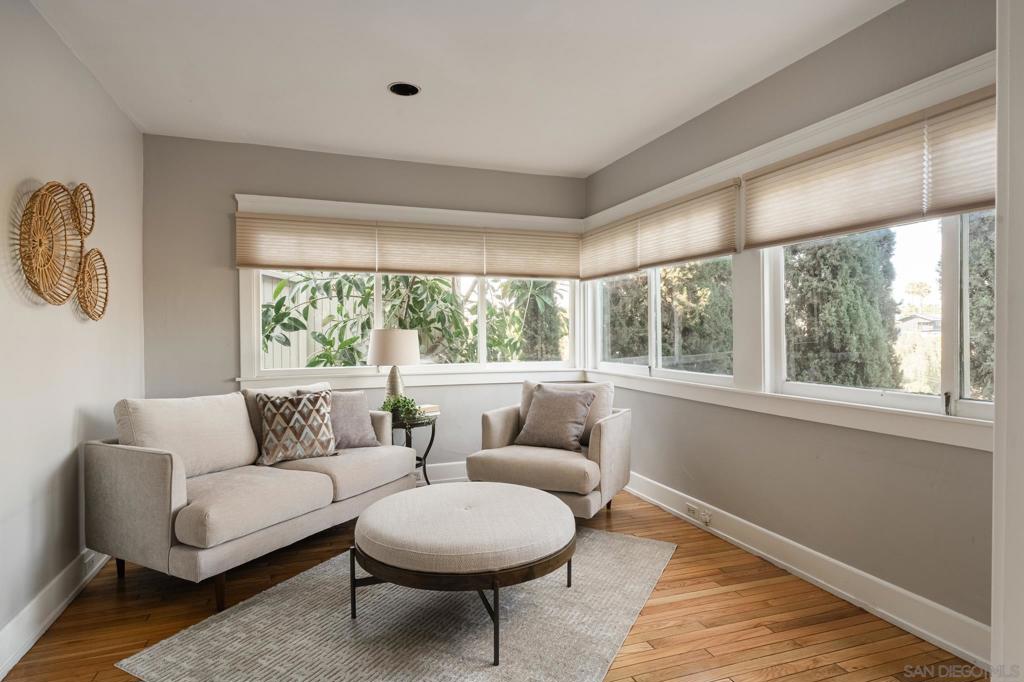 1421 Edgemont St. - photo 12